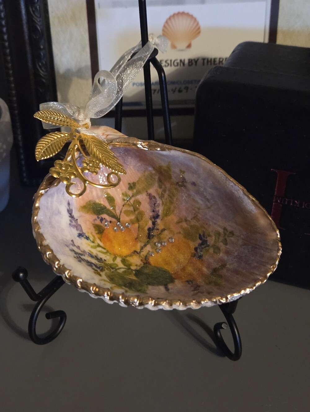 Handcrafted Lemone' Cockle Shell Ornament